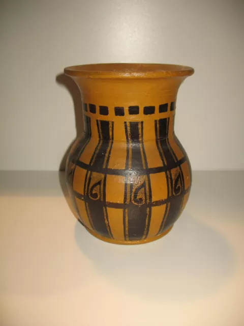 Rare pot en céramique signé Jouve pour "Georges Jouve"?