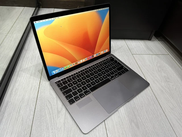 Apple MacBook Air Retina 13.3" 2018 256GB SSD 8GB Ram 1.6GHz Core i5 Space Grey
