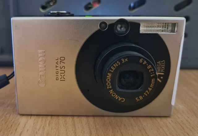 Canon IXUS 70 7.1 MP 3x Optical Zoom Digital Camera - Silver (Q34)