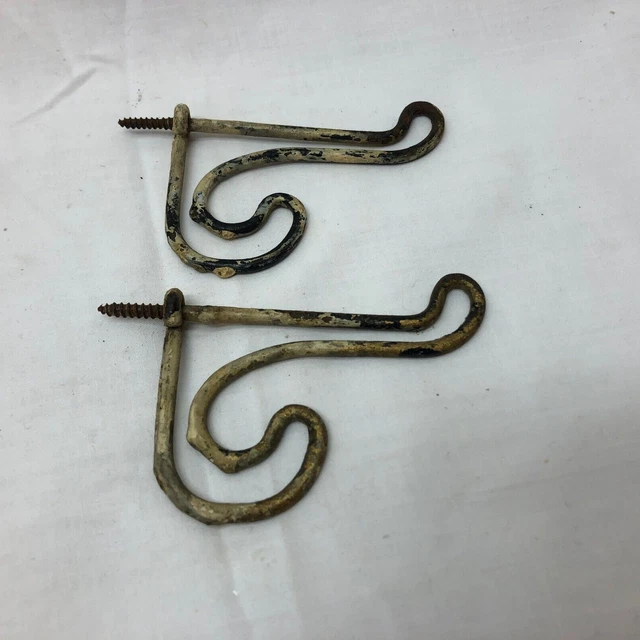 2 Vintage/Rustic Metal Twisted Wire Screw-In Coat/ Hat Hooks