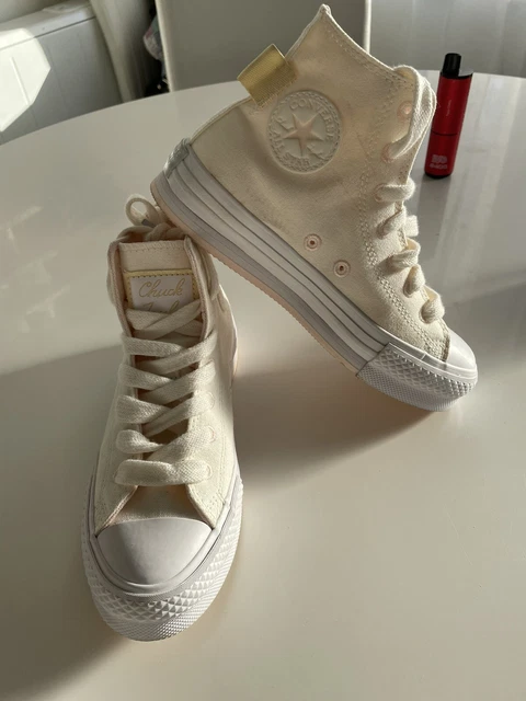 Girls white converse size 3 top