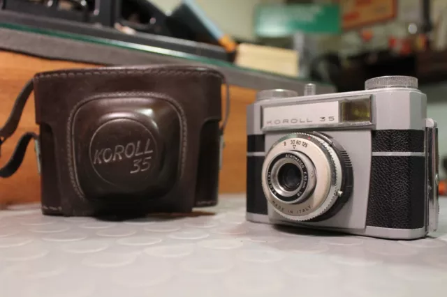 Macchina Fotografica Analogica BENCINI KOROLL 35 Epoca Anni '60 con Custodia