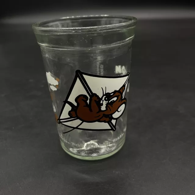 Vintage Tom and Jerry Welch’s Jelly Jar Glass Jerry With Kite Flying 1990