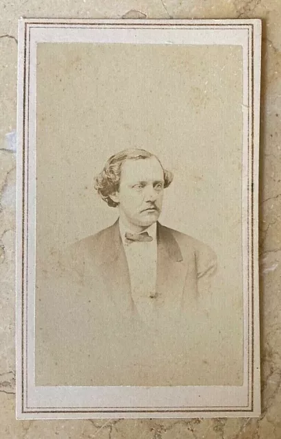 ORIGINAL - CIVIL WAR ERA NEW YORK MAN CDV PHOTOGRAPH by BOGARDUS (NY) c1862