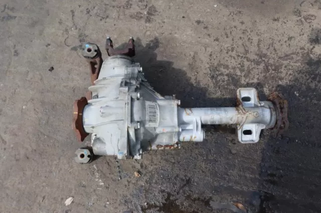 2007-2014 Cadillac Escalade OEM Front Differential Axle Carrier 3.08 /8.25 Ratio