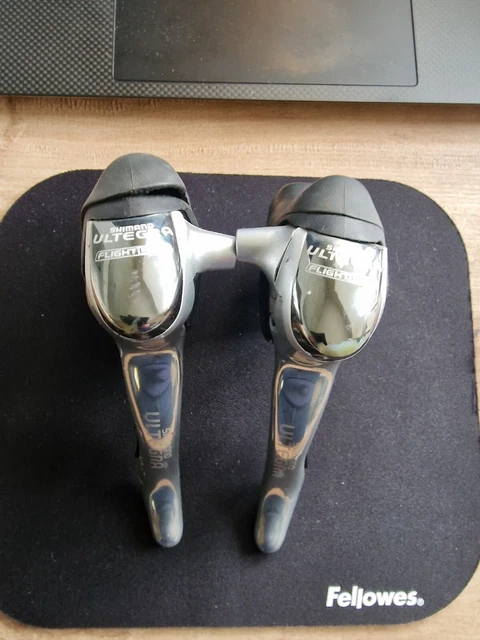 Shimano Ultegra ST-6510, 9 X 2/3 Speed Flight Deck STI Shifters