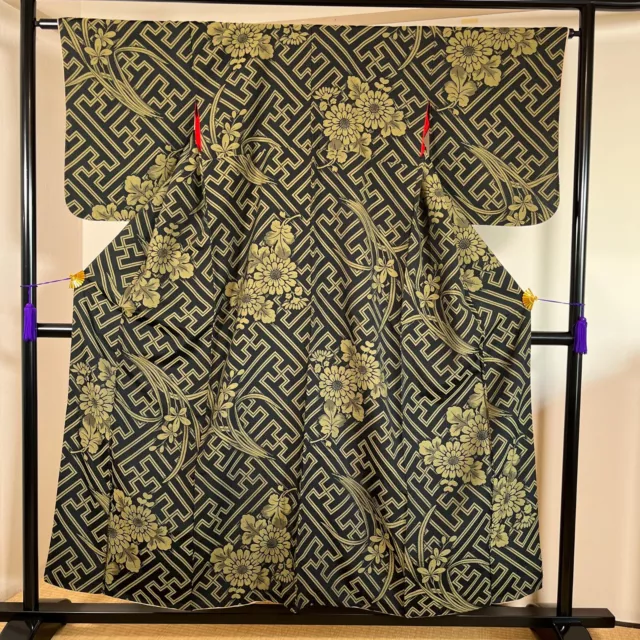 K3016087 Antique Japanese Kimono Silk Komon