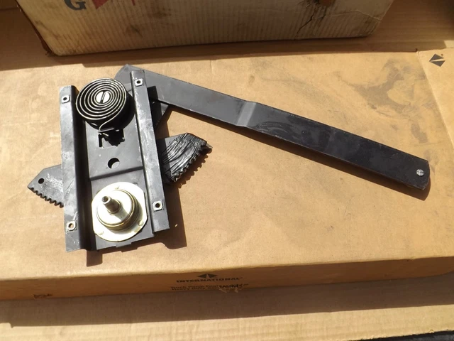 Navistar International Truck 449-766-C93 Window Regulator Left Side