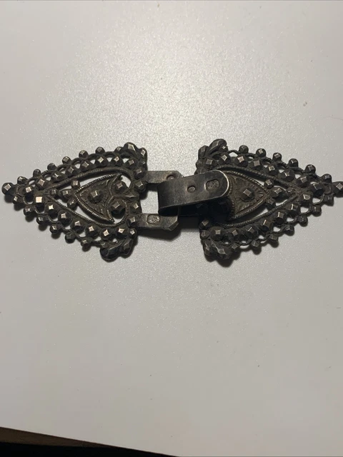 Ancienne Boucle De Ceinture Ou Harnais Argentée - Environ 5x3 Cm, à Dents (serrage) - Occasion