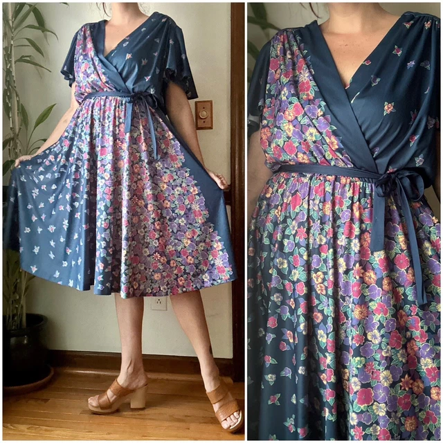 Vintage 70s Dress - Hippie Boho Floral - Faux Wrap Fit And Flare - Cottagecore