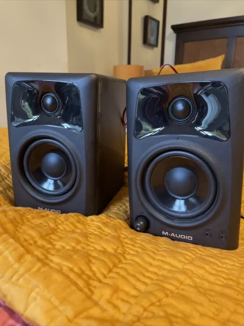 M-Audio AV32 Speakers Excellent Condition