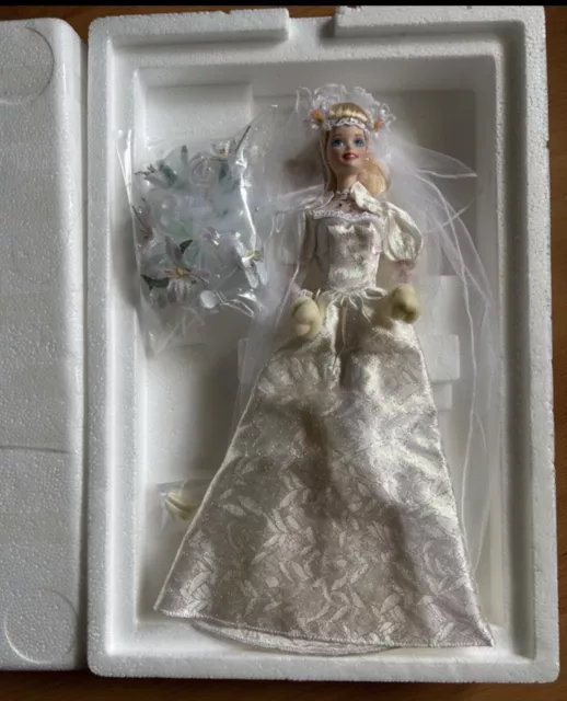 Barbie Silkstone Star Lily Bride * Bride Collection * Mattel