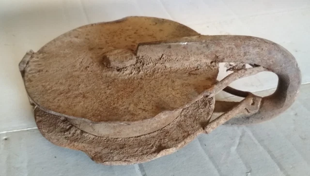 Antigua Carrucha De Hierro A Identificar, Curiosa Polea O Roldana