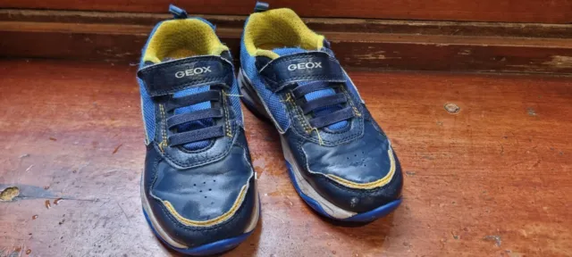GEOX RESPIRA UK 11 EU 30 Boy's Blue Leather Breathable Trainers