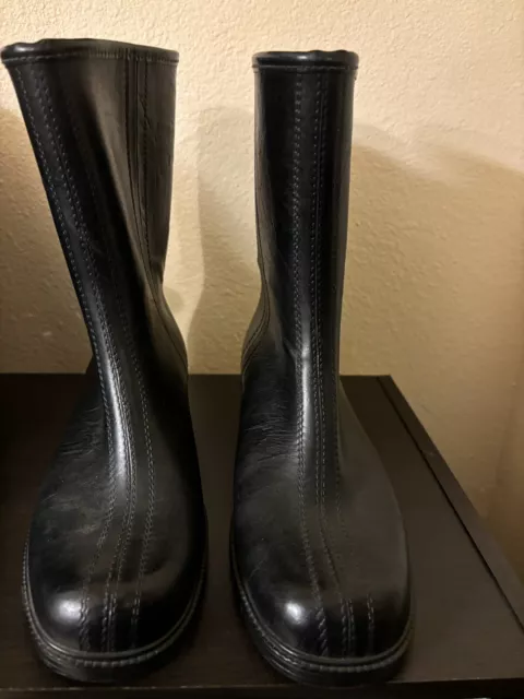 Womens Mid Calf (9") Glossy Black Pull On Rain Boots Size 7 Waterproof
