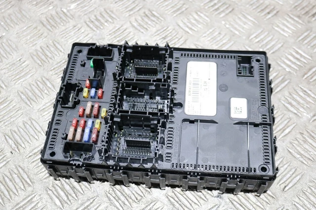 FORD FIESTA MK8 Bcm Body Control Module Ju5T-15604-Ejh 2017-2021 Yj69W ...