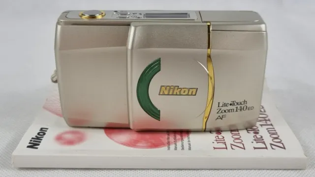 Nikon Lite Touch Zoom 140 ED AF 35 mm Filmkamera. + Handbuch. Point & Shoot.
