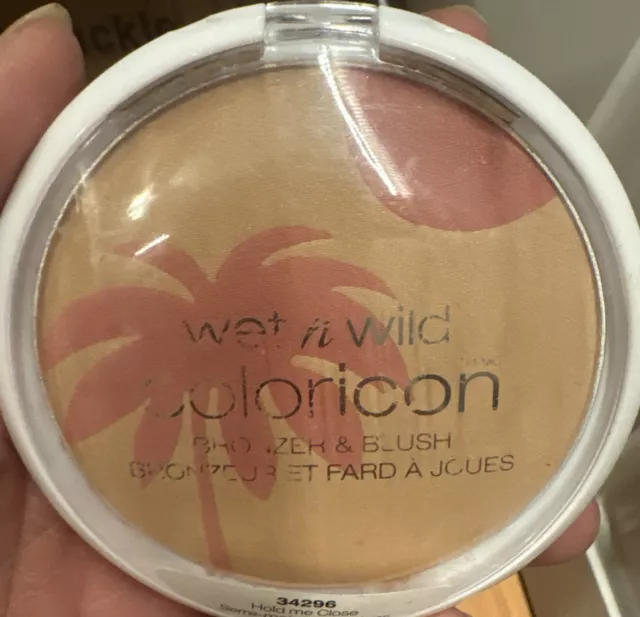 Wet n Wild Coloricon Bronzer & Blush Hold me Close #34296. Brand New.