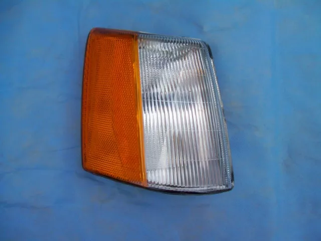 NOS MoPar 1993 - 1998 Jeep Grand Cherokee Vorne Rechts Ecke Lampe 56005490