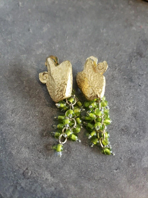 Broche victorienne ncienne en forme de croissnt de lune, or 15 crts Broche victorienne ncienne en forme de croissnt de lune, or 15 crts