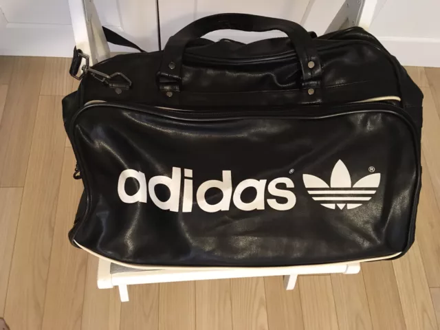 Bolso de Gimnasio Adidas Años 80 Alemania Occidental Hecho en Corea Negro Especialista Excelente