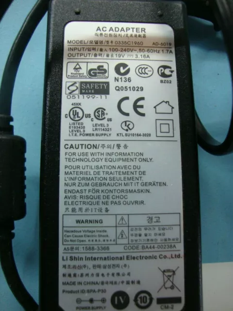 Cargador Original para portatil Samsung NP-R60Y BA44-00238A 2