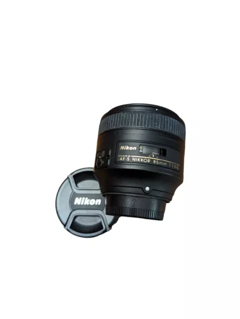 Nikon AF-S NIKKOR 85mm f/1.8G Lens