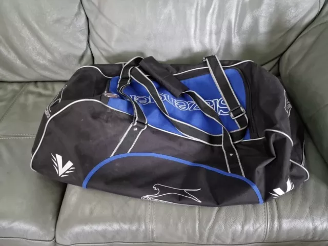 SLAZENGER V SERIES Cricket Bag Blue Black Used Good Condition Rare 15.99p Start 15.99 PicClick UK