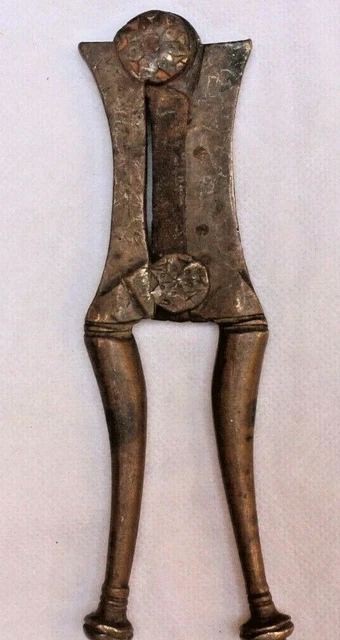 Nut Cutter Sarota Handcrafted Unique Cast Brass Betel With Rare Design Br 158