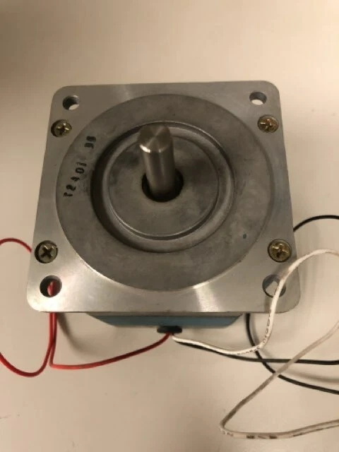 ORIENTAL MOTOR 5IK40GNFCH Neu