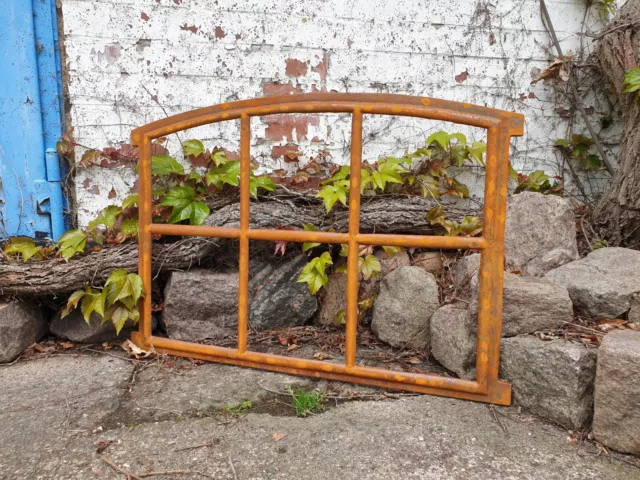 Stallfenster Fenster Antik 88cm Eisen Gusseisen Garten Rost Deko Neu Mauer