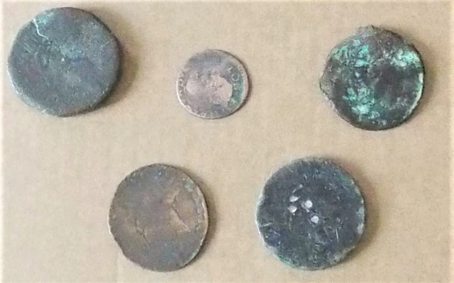 Pieces  Anciennes  Diverses  Lot Surprise