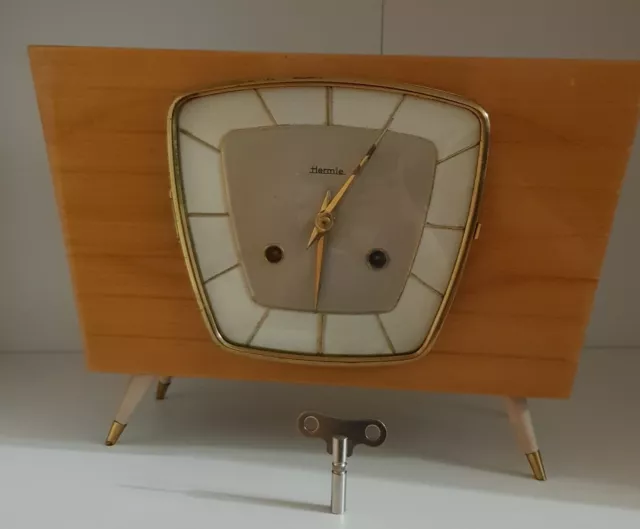 Hermle Uhr Tischuhr  Kaminuhr Mid Century 50er mit Gong und Schlüssel Rarität