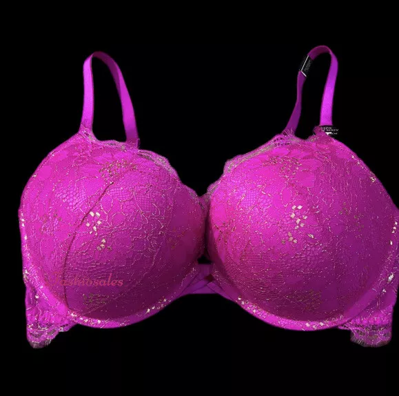 36A Victoria’s Secret bombshell adds 2 cups push-up bra