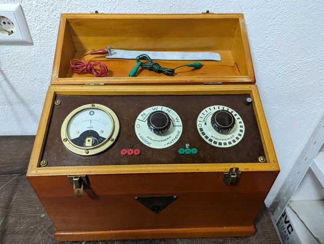 Wohlmuth Zentrale Heilapparat - Reizstrom / aus 1977 / Vintage