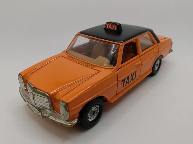 Vtg. 1974 Corgi Mercedes-Benz 240 D Taxi 1/43 Die-cast