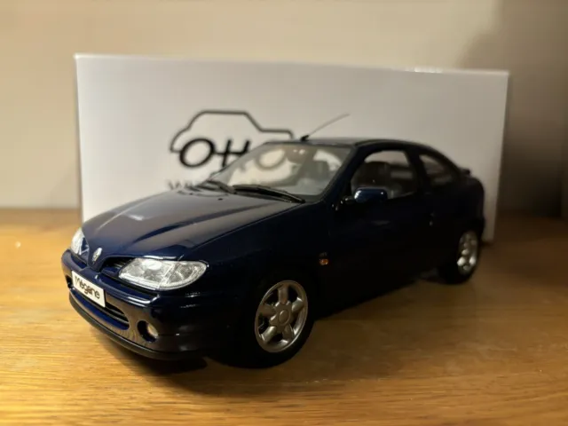  OTTO Mobile 1/18 - Renault Megane 1 Coupe 2.0 16V - 1995 : Toys  & Games