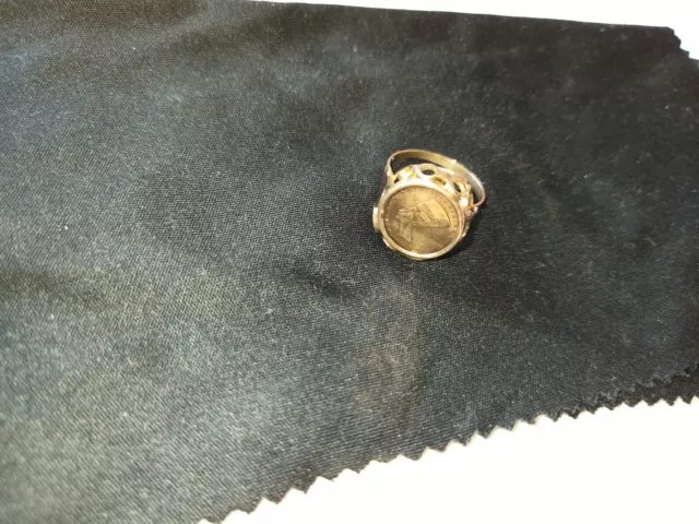 585 Gold Ring mit Nofretete Münze  Durchmesser ca. 1,2 cm , Gr. 52