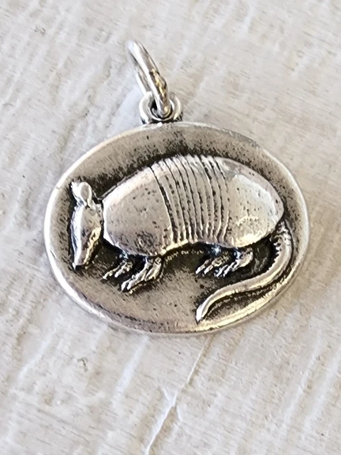 Retired James Avery Armadillo Oval Pendant Sterling Silver + JA Box!