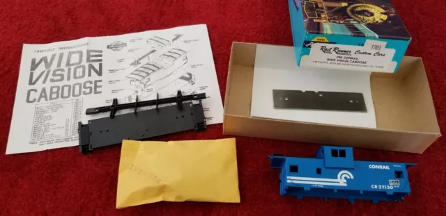 Athearn Rail Runner Custom 256 Conrail Wide Vision Caboose kit #22130 HO scale