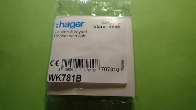 Hager KALLYSTA WK781B - Doigt enjoliveur Touche à voyant BLANC à l'unité 3