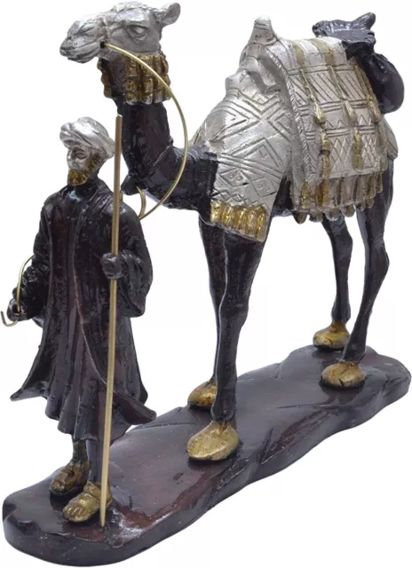 A Mano Ottone Uomo Con Cammello Fiore All'Occhiello Mercante Di Arabia Antico