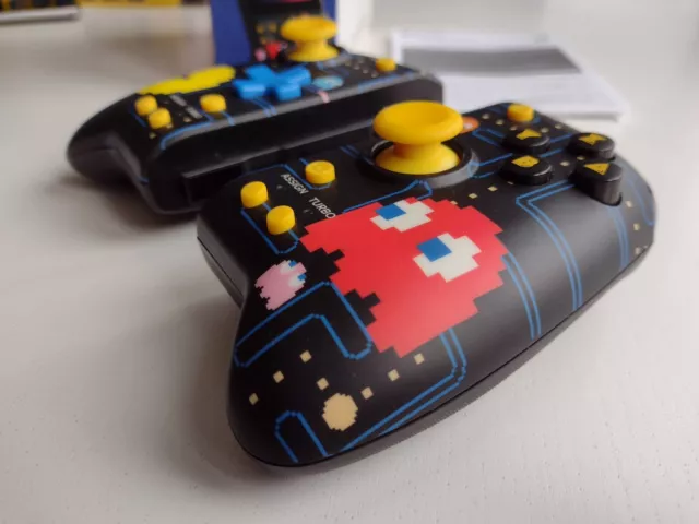 Manette ergonomique Hori Split Pad Pro pour Nintendo Switch - Edition Pac-Man