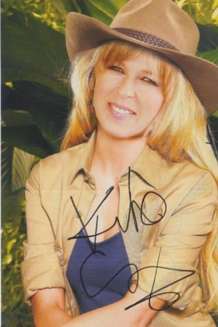 Kate Garraway    **HAND SIGNED**   6x4 photo  ~  AUTOGRAPHED