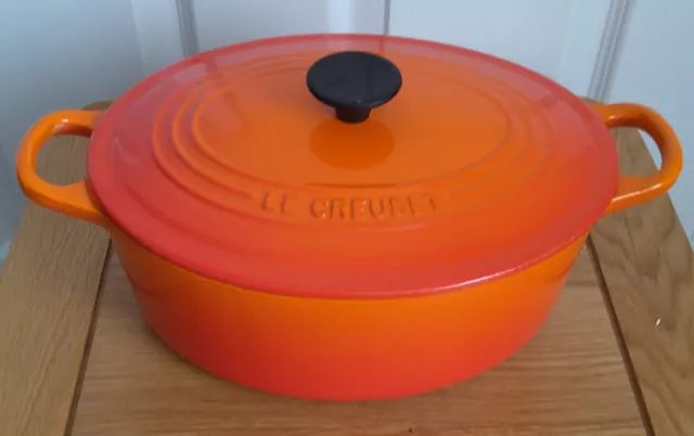 Le Creuset orange ovale Auflauf Geschirr Dutch Oven Gusseisen 25 cm VERSANDKOSTENFREI