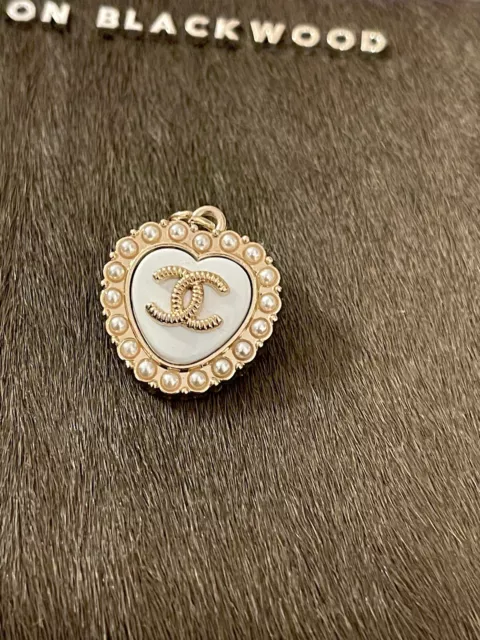 AUTHENTIC WHITE GOLD Chanel CC Logo Button Pendant- 18” Bead Necklace  $150.00 - PicClick