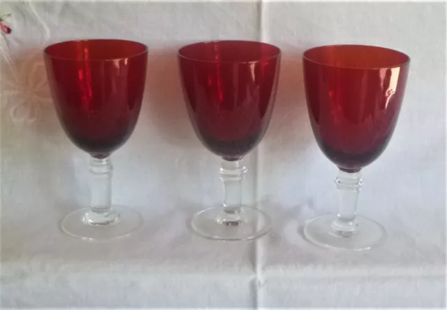 https://www.picclickimg.com/V-UAAOSwW~5hnieh/Lovely-Ruby-Red-Glass-Sherry-Port-Liqueur-Glasses.webp
