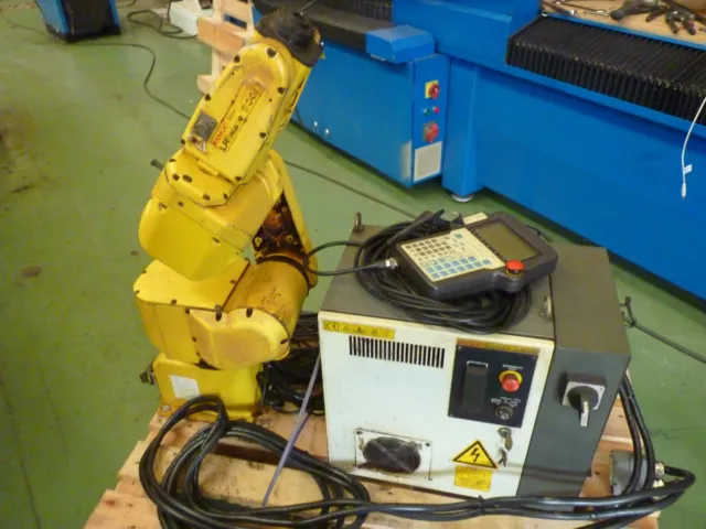 Fanuc LR Mate 200i Roboter A05B-2442-B250 Industrieroboter Steuerung + Handheld