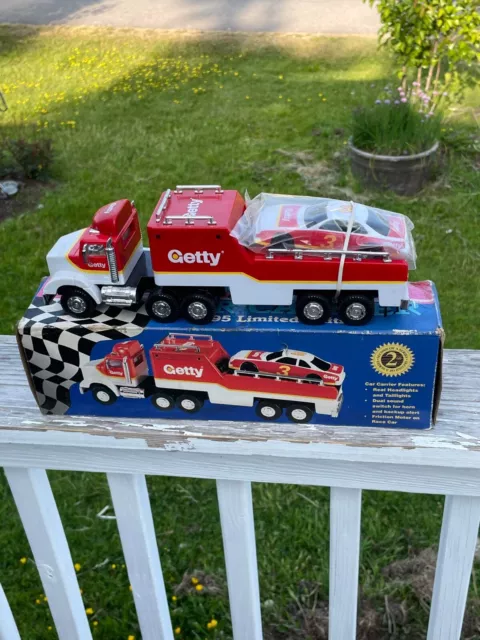 1995 Getty Toy Race Car Carrier Limited Edition 2nd Of A Series