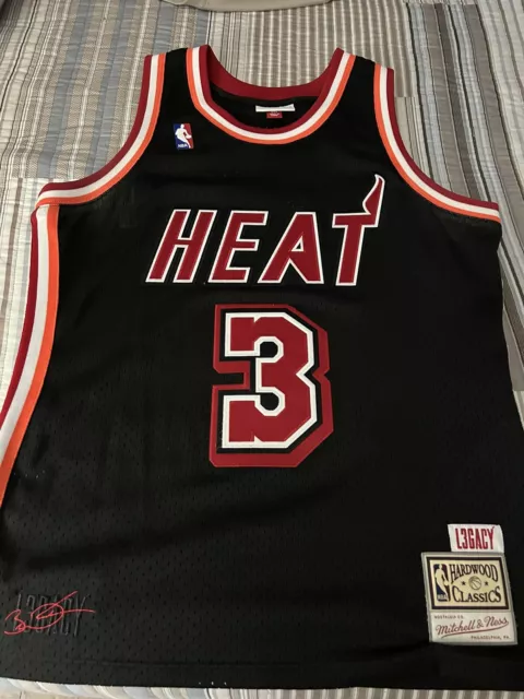 Adidas Boys Miami Heat Jersey Youth Size L (14-16) Dwyane Wade #3 Length + 2